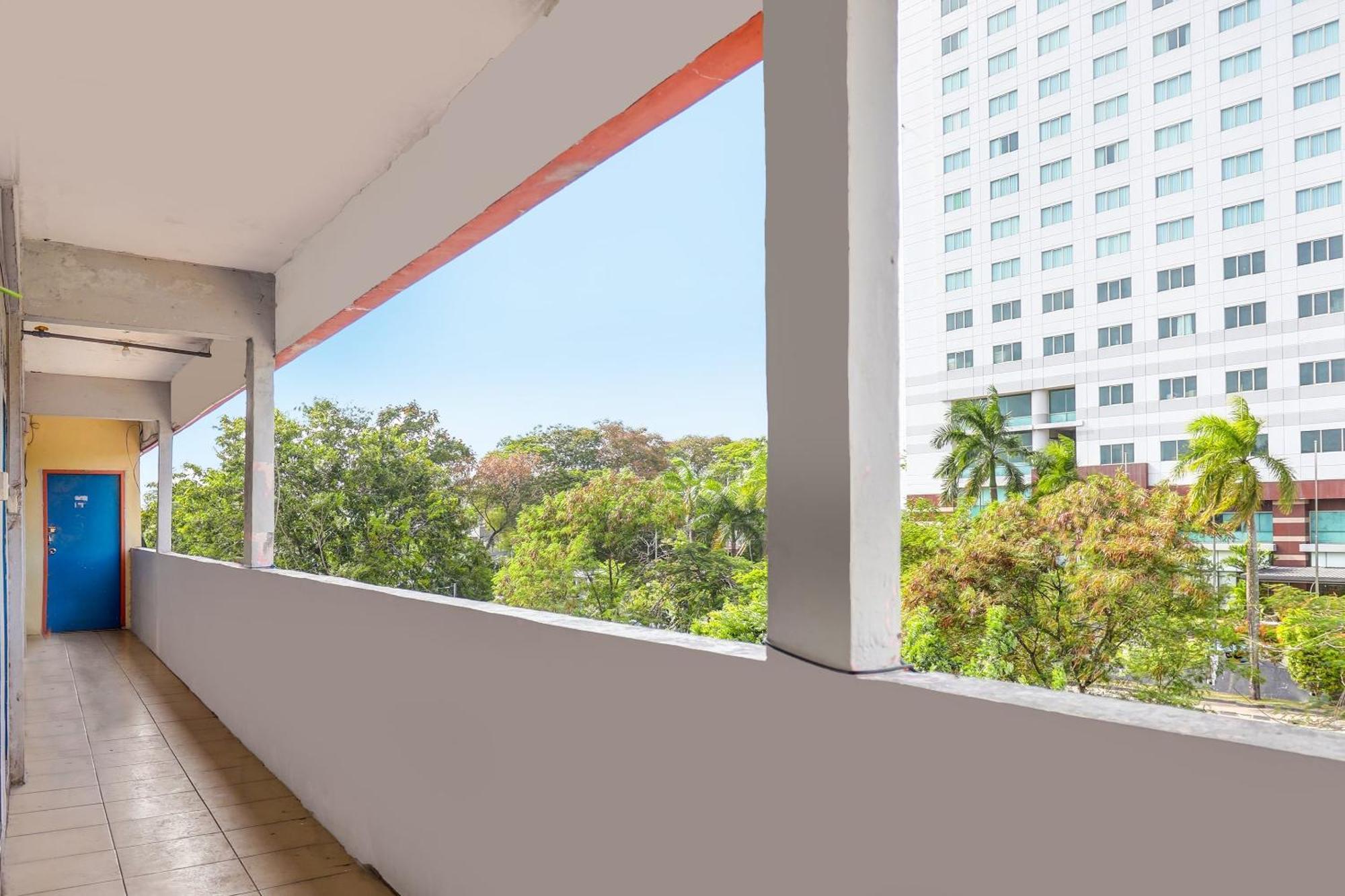 Oyo 92322 Hasan House Syariahnearpelabuhan Feri Harbor Bay Nagoya Luaran gambar