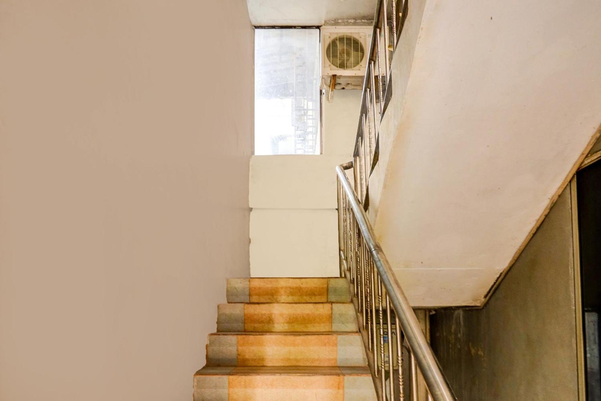 Oyo 92322 Hasan House Syariahnearpelabuhan Feri Harbor Bay Nagoya Luaran gambar