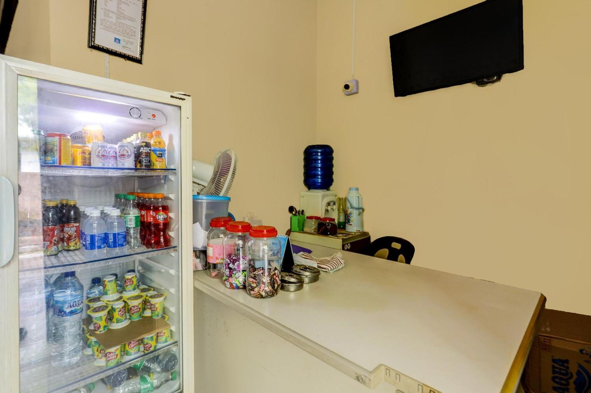 Oyo 92322 Hasan House Syariahnearpelabuhan Feri Harbor Bay Nagoya Luaran gambar